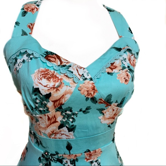 NWT Floral Dress with tulle under layer - Picture 3 of 5